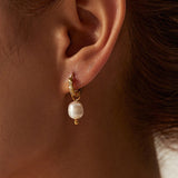 Elise Pearl Earrings